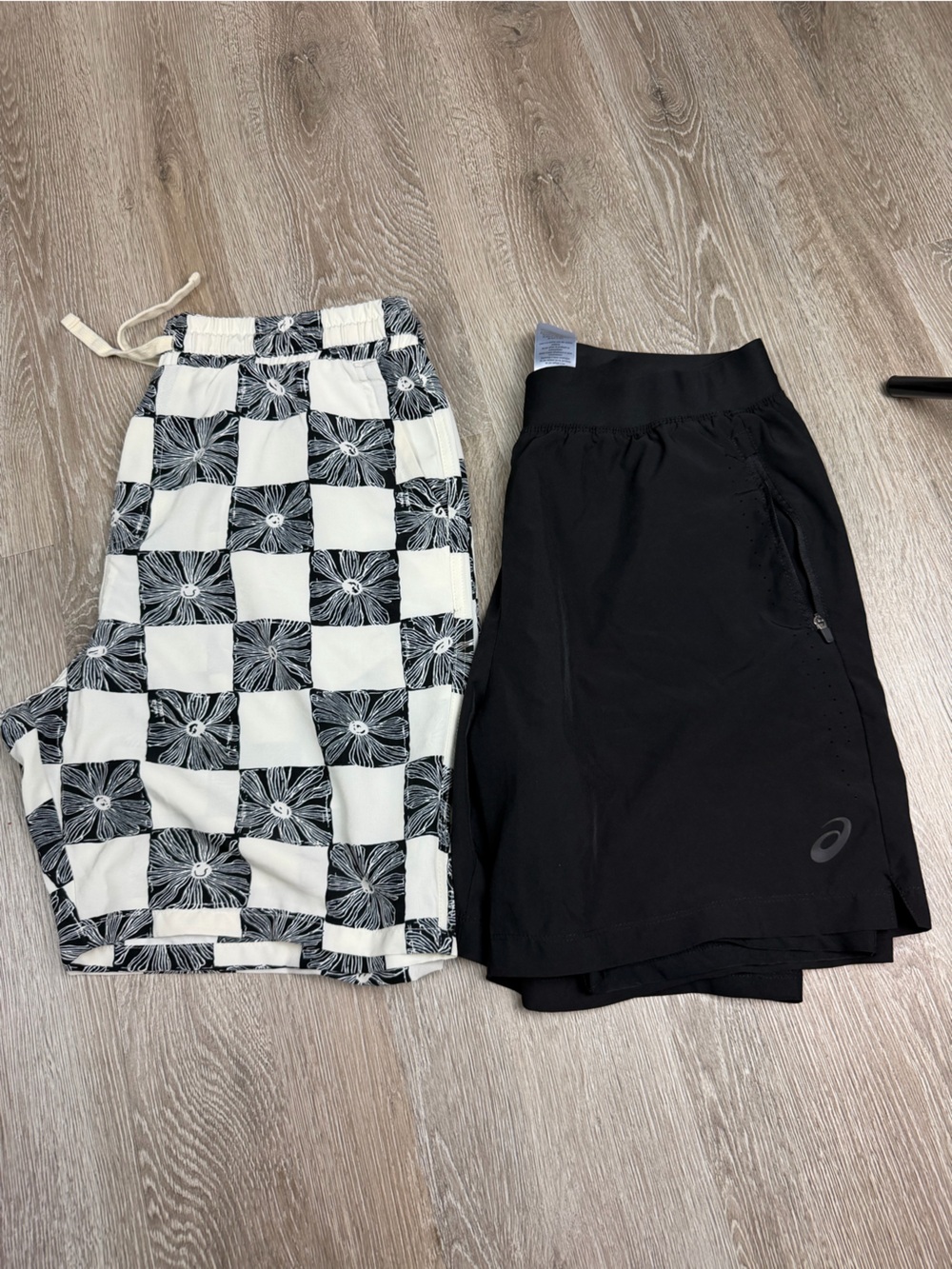 2 Workout shorts Sz large Preowned